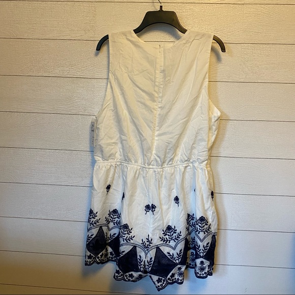 NWT J By JOA Embroidered Navy & White Romper XXL - Picture 4 of 7